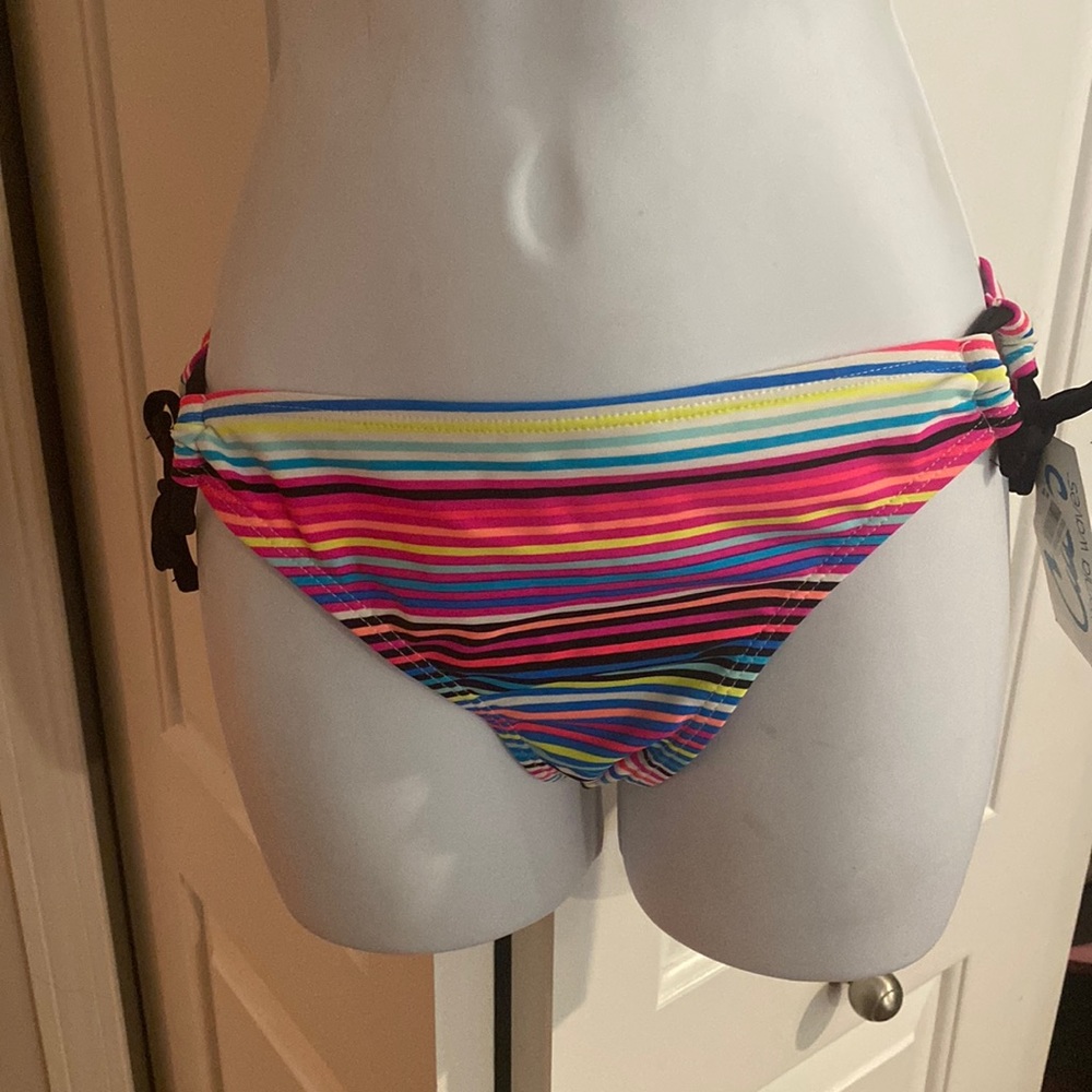 California Waves Curves Striped Bikini Bottoms Medium New Side Ties 4/25